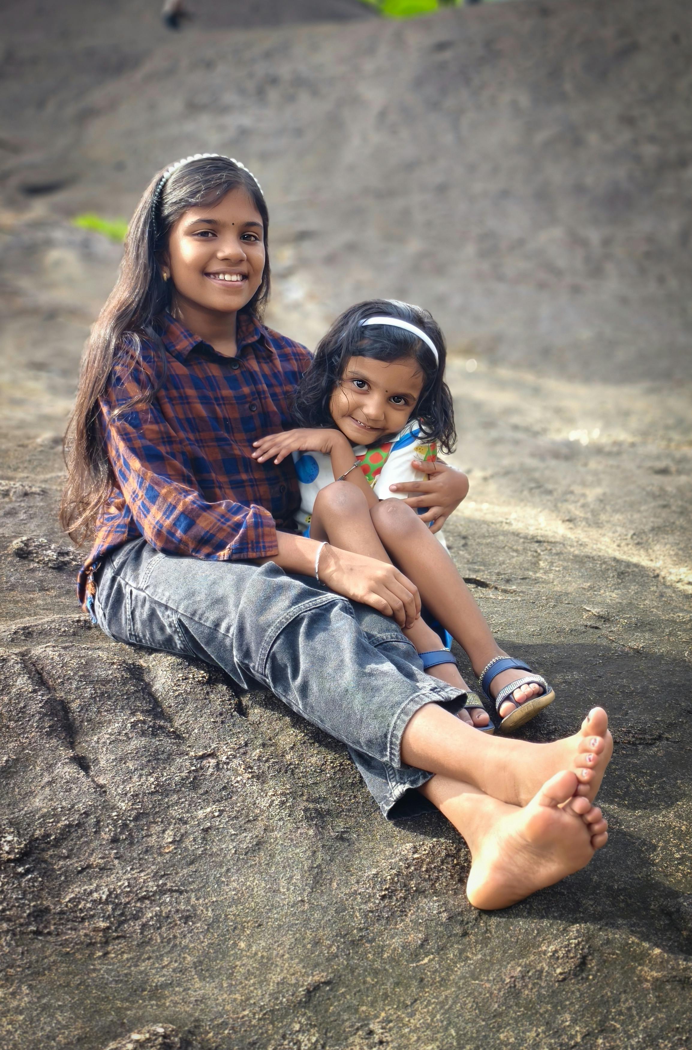 电影海报：城市边缘的花火